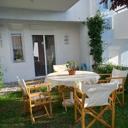 Kassandras Xalkidiki, Experience